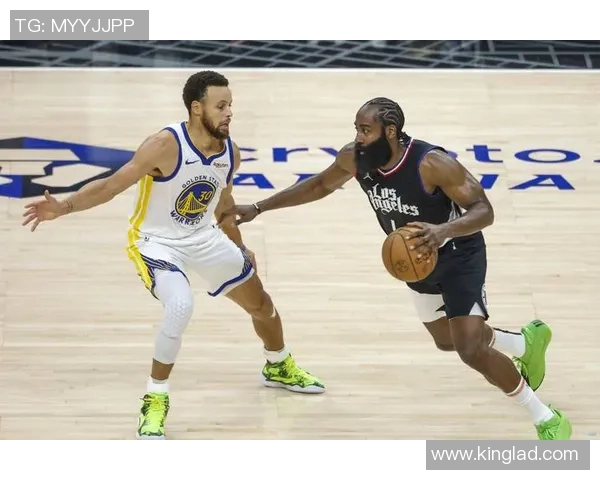 11月20日快船对勇士精彩全场录像回放分析与精彩瞬间回顾