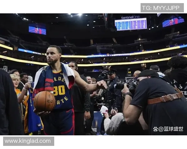 2015年12月28日勇士与国王激战回顾精彩瞬间与赛后分析