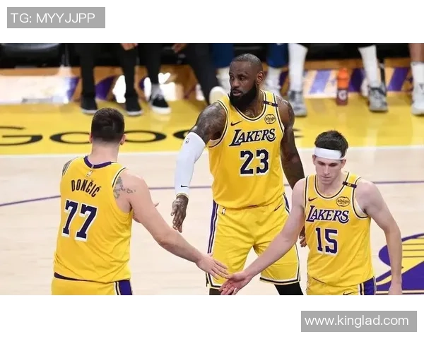 今天湖人对阵灰熊的精彩比赛直播全程回顾与分析 今天湖人对阵灰熊的精彩比赛直播全程回顾与分析