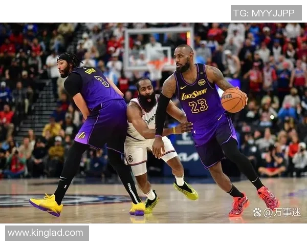 2006年04月30日湖人对阵太阳的精彩对决回顾与赛后分析