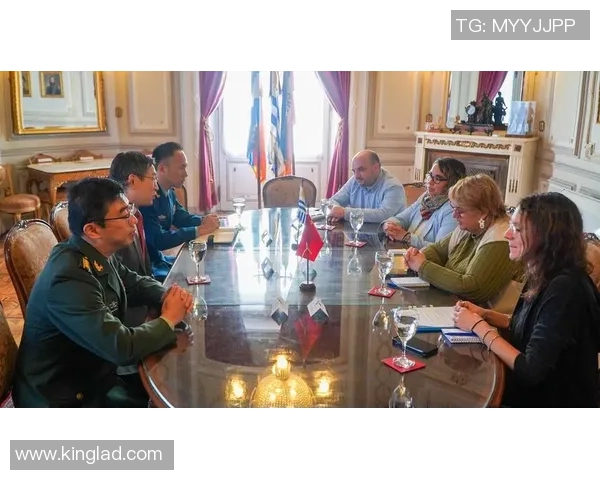 乌拉圭名族迎战皇家加西拉索期待精彩对决与激烈竞争 乌拉圭名族迎战皇家加西拉索期待精彩对决与激烈竞争