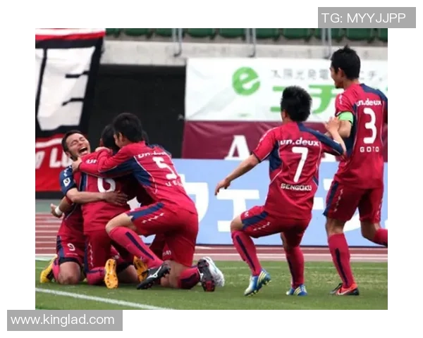 町田泽维亚与新泻天鹅激战正酣比分悬念引人关注